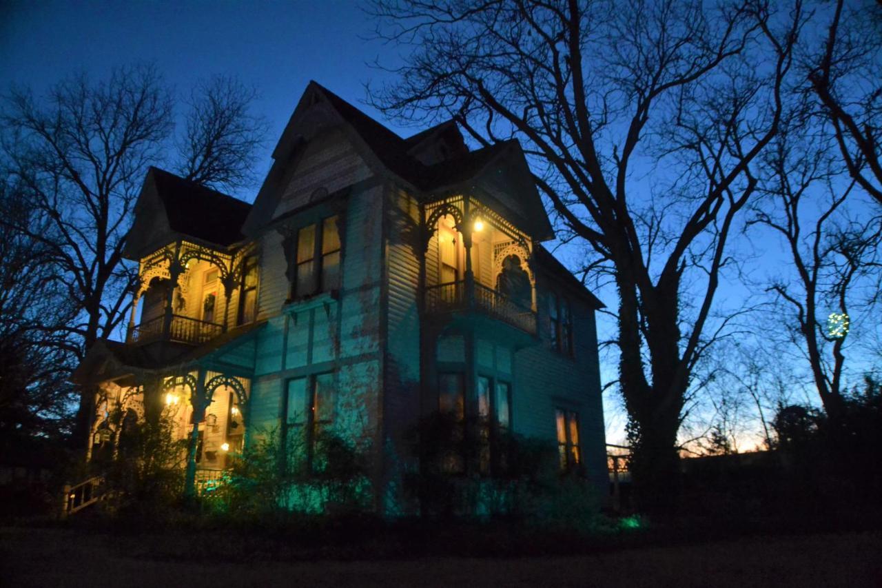 Carleton House Bed And Breakfast Bonham 外观 照片