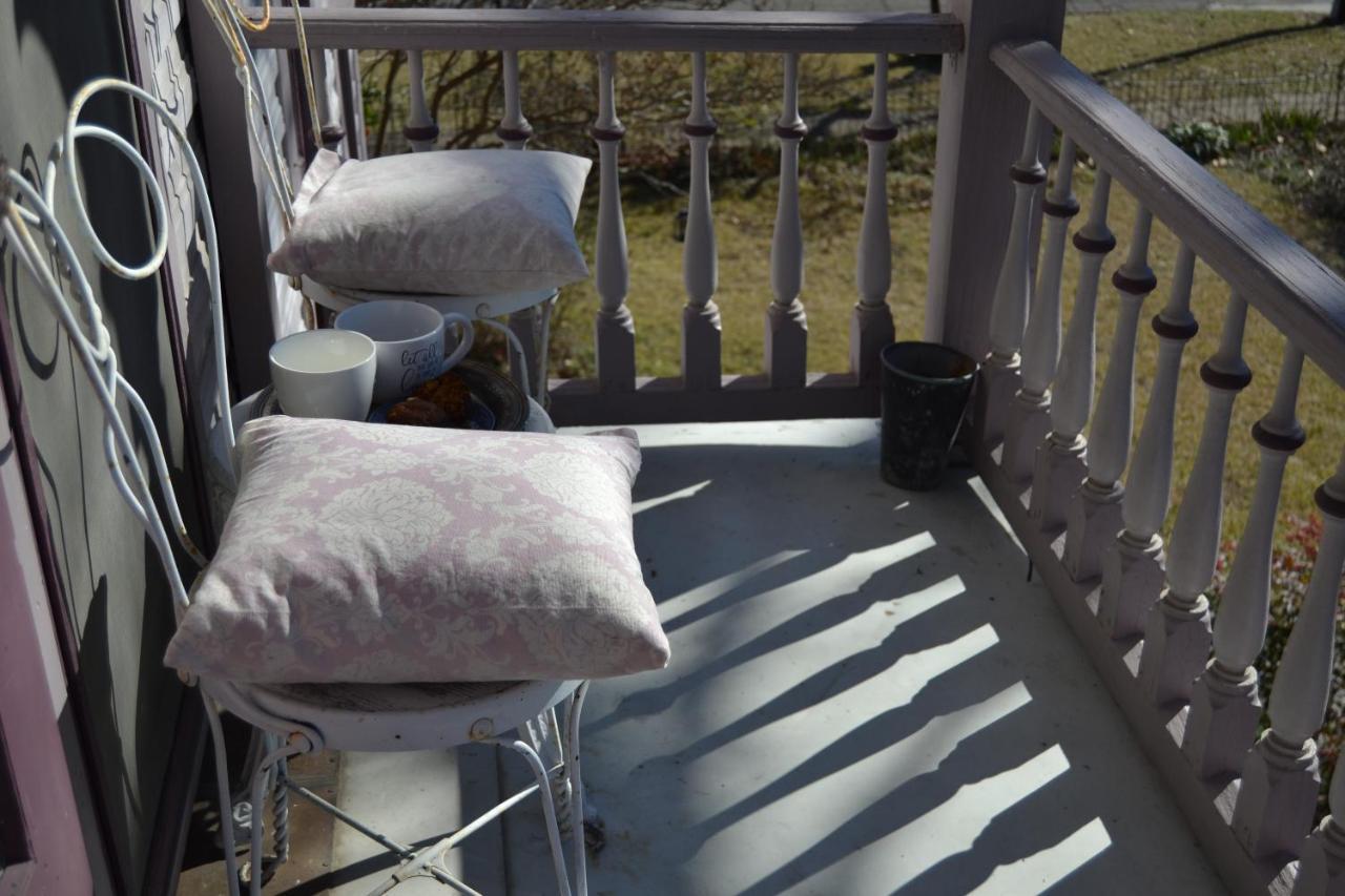 Carleton House Bed And Breakfast Bonham 外观 照片